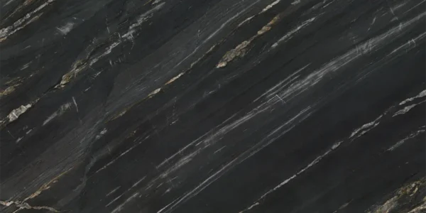 Kuroca Gold Satin, Poli